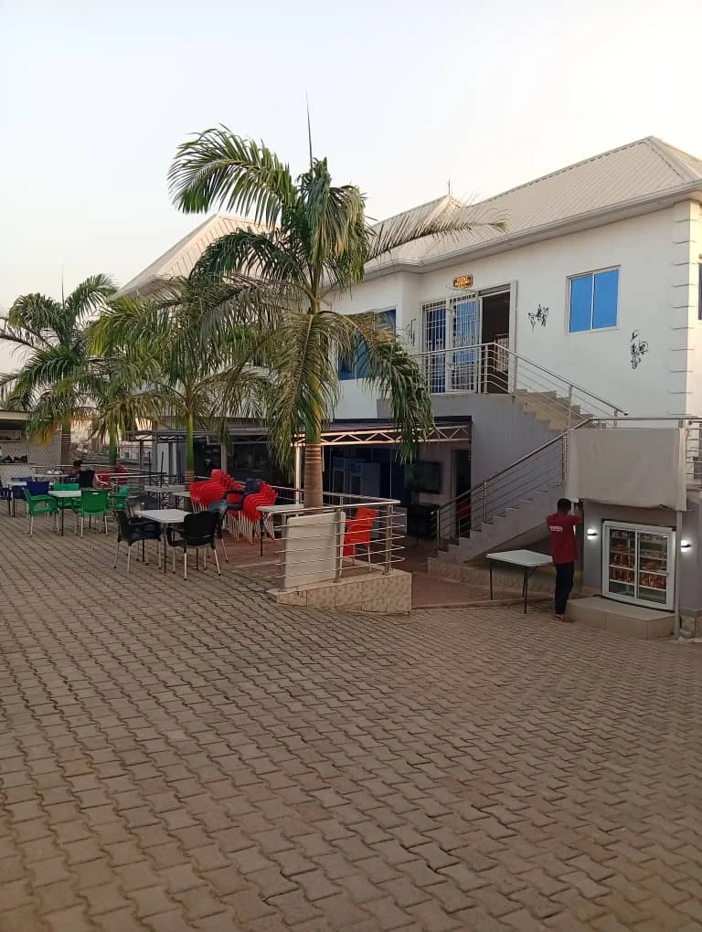 Ovena  Luxury Hotel