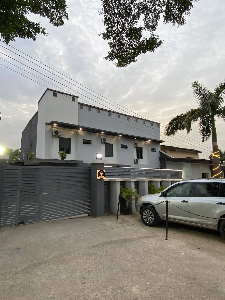 Apex Hotel And Suites