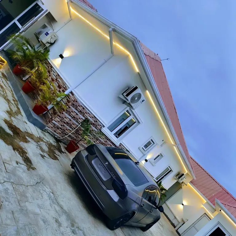 Skenyo Hotel