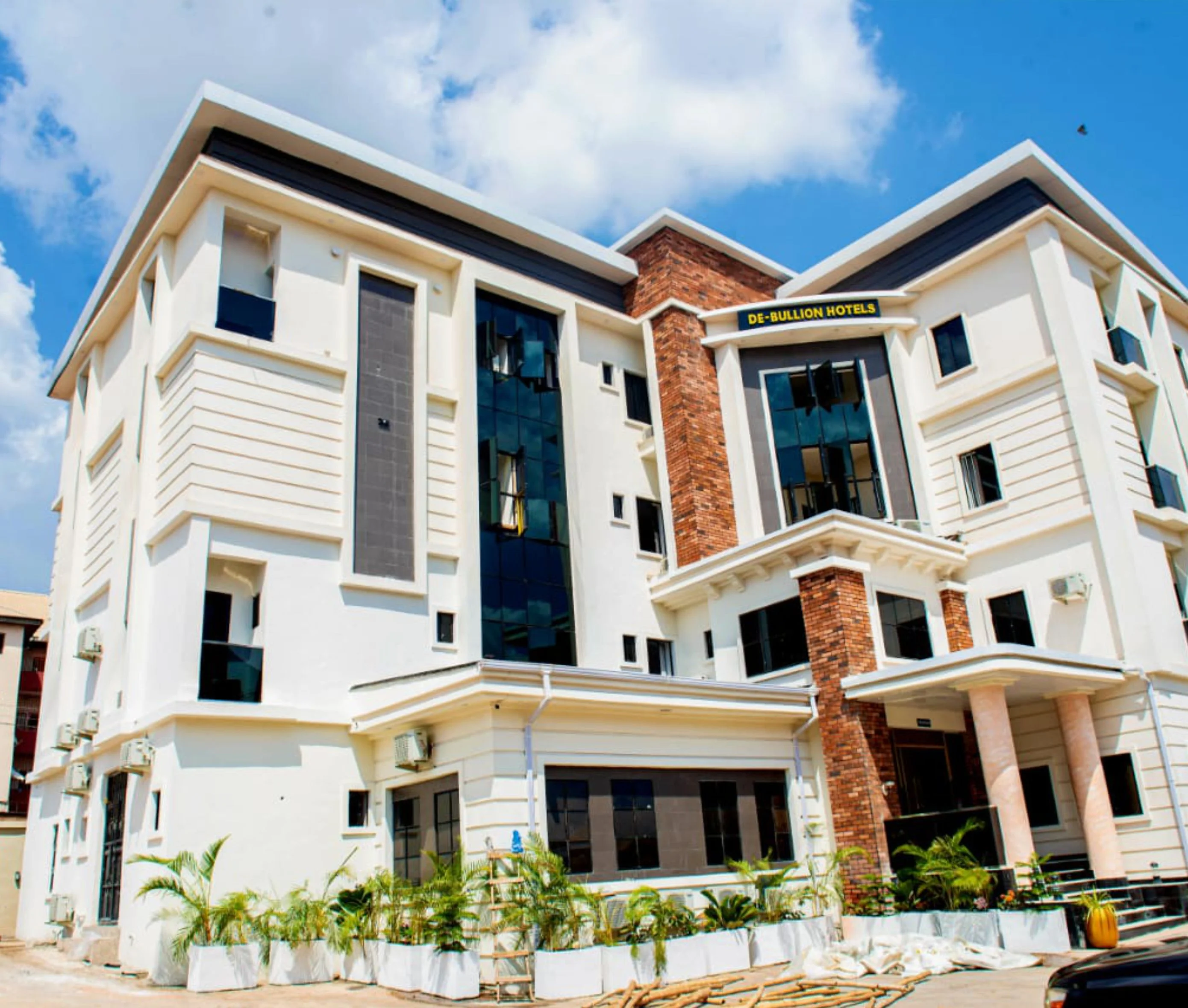 De-Bullion Hotels
