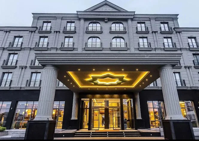 J's signature hotels