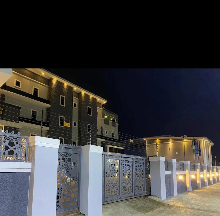 Royal de elite hotels and suites