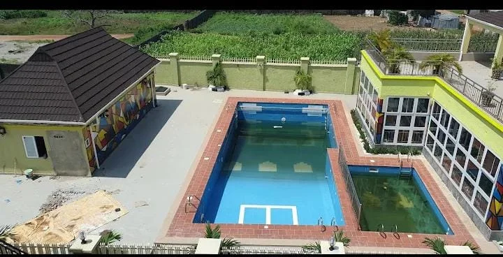 Aaliyah Royale Hotel