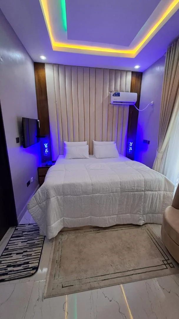 Dubai Suite