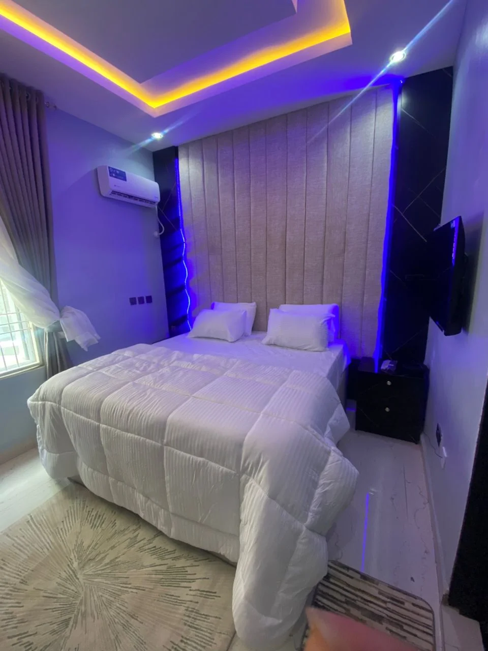 Banana Island suite