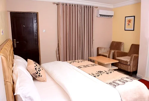 Royal Extra Room