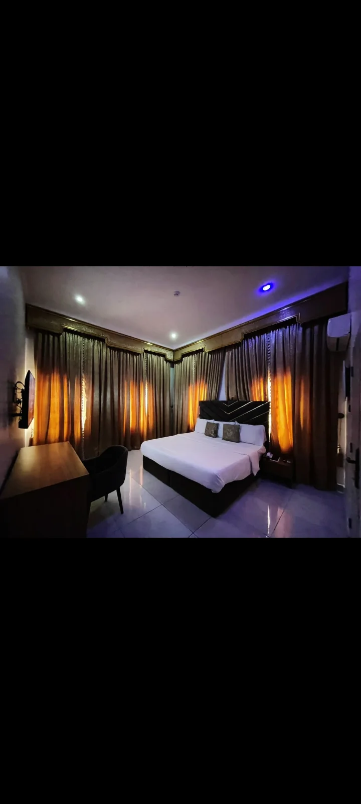 Executive Room
