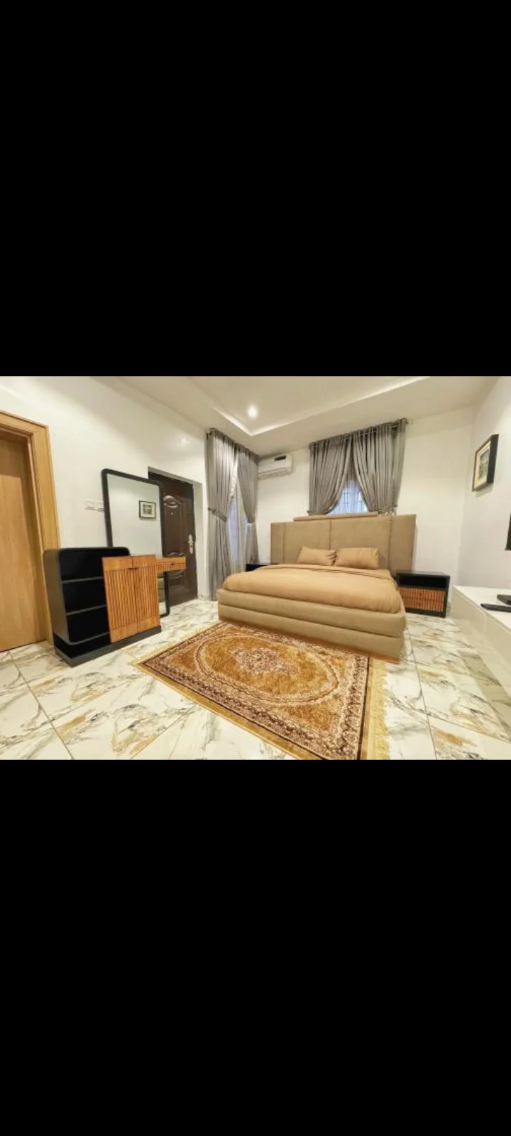 2-Bedroom Apartments