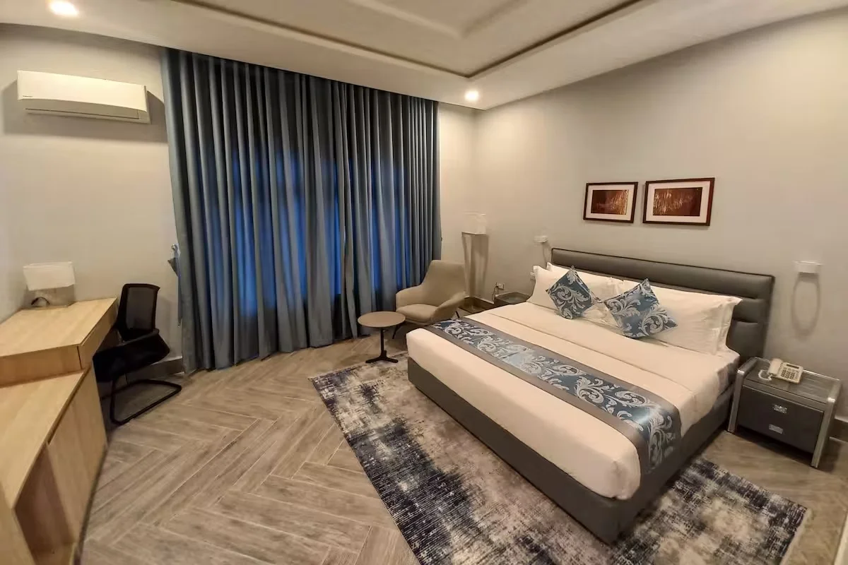 Classic Deluxe Single Room