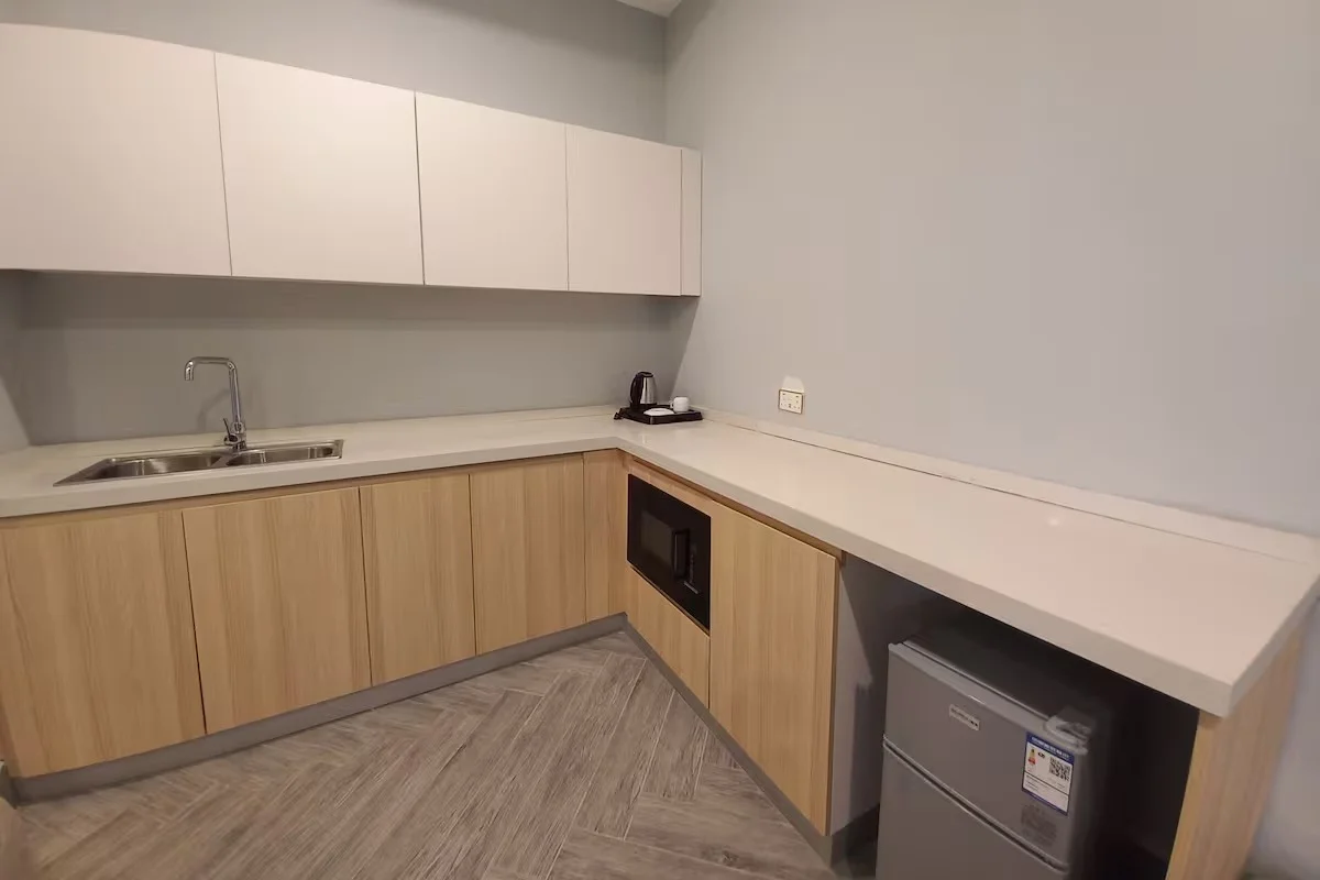 Ambassodorial Suite Extra