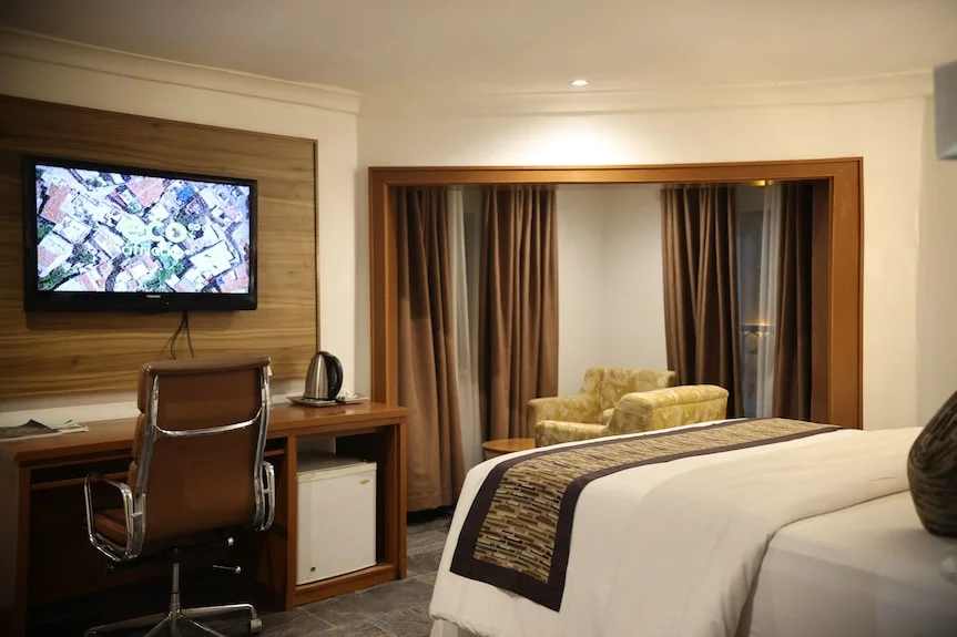 Executive Room