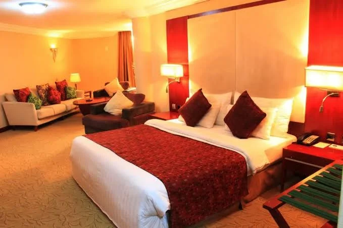 Panoramic Room