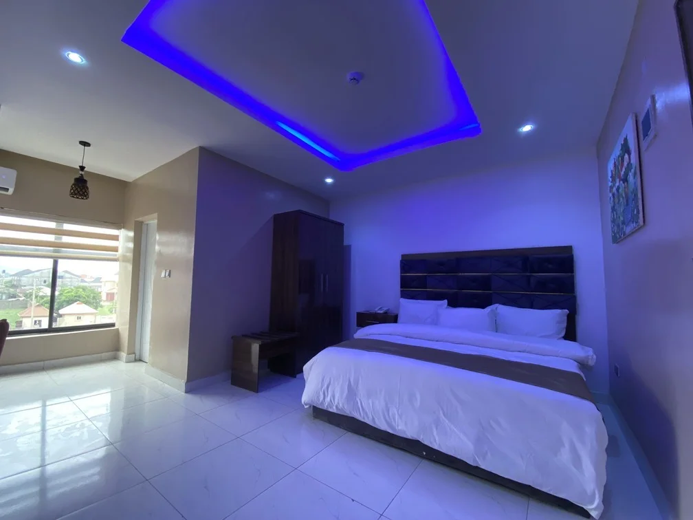 Queens Room