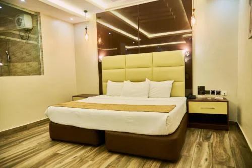 Mini Executive Room