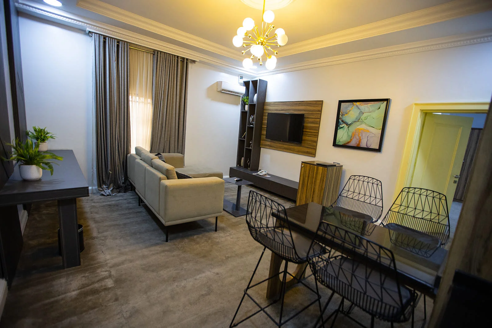Luxury Suite