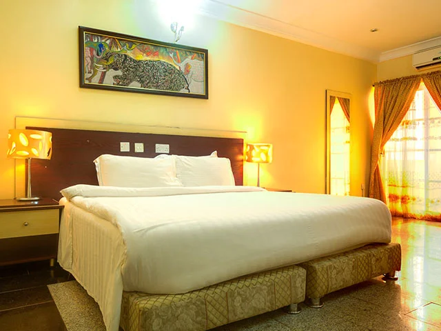 Super Diamond Suite