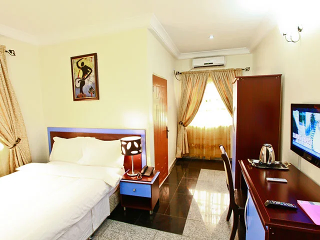 Royal Beach Room