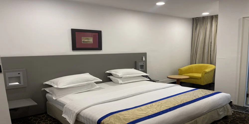Queen Room with Balcony
