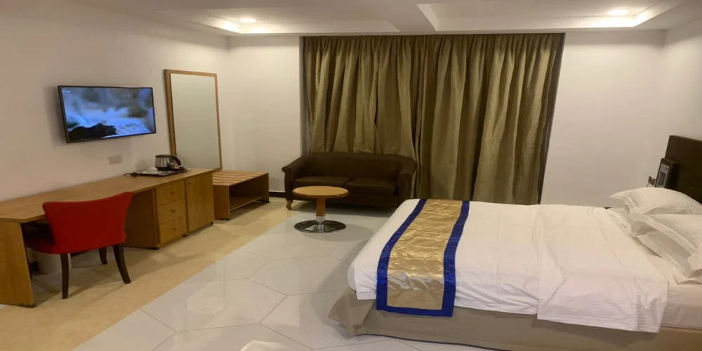 Deluxe King Room with Balcony