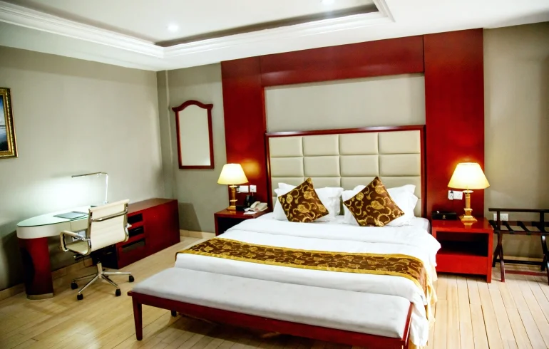 Diplomatic Suite