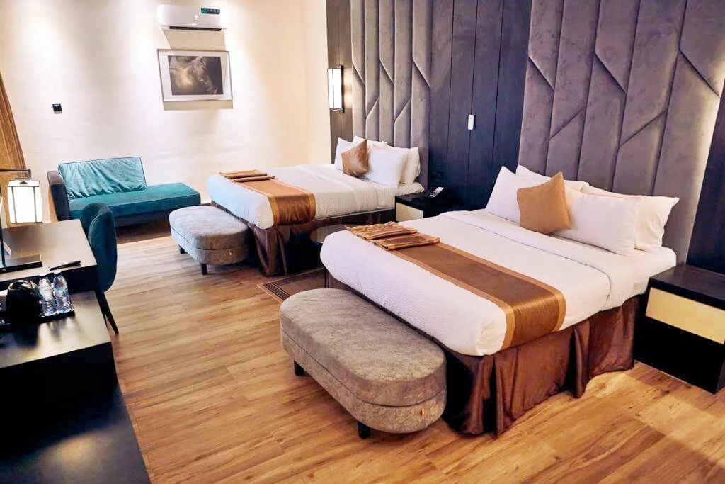 Twin suites