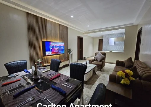 Carlton Apartment