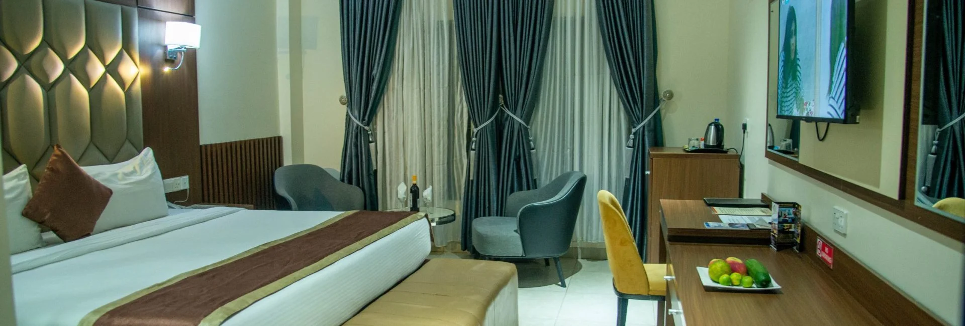 Carlton Studio Room