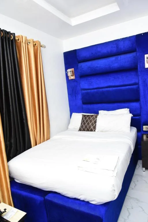 Classic single room