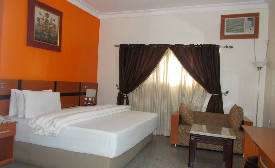 Pinnacle suites