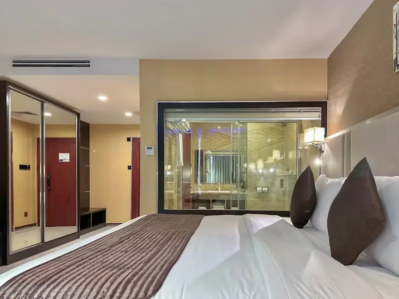Executive Room