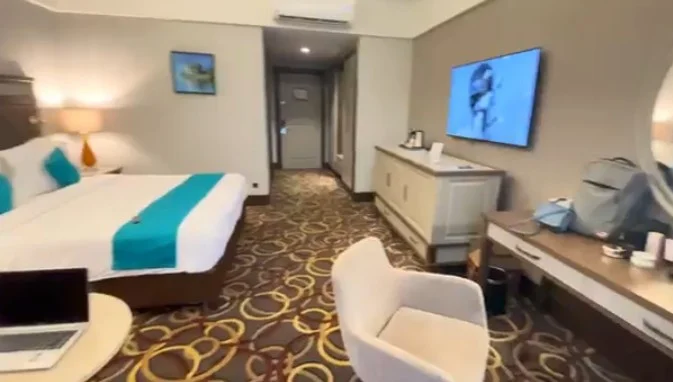 J's suites
